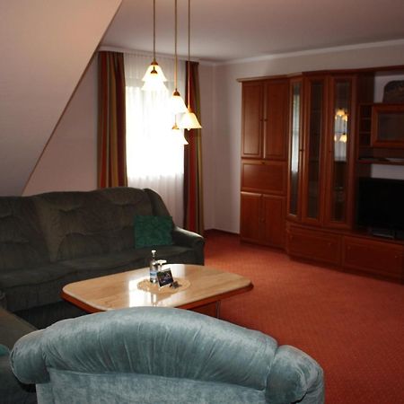 Hotel & Restaurant Lenzer Krug Malchow  Exterior photo