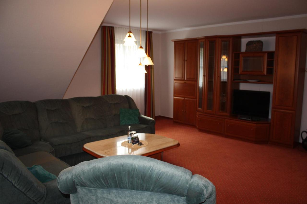 Hotel & Restaurant Lenzer Krug Malchow  Exterior photo