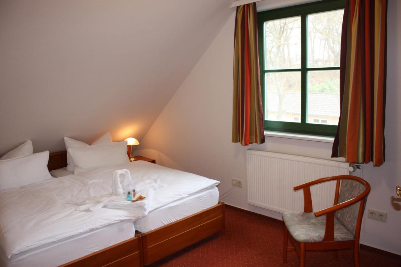 Hotel & Restaurant Lenzer Krug Malchow  Exterior photo