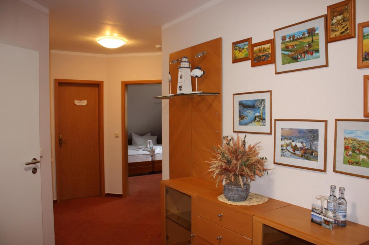 Hotel & Restaurant Lenzer Krug Malchow  Exterior photo